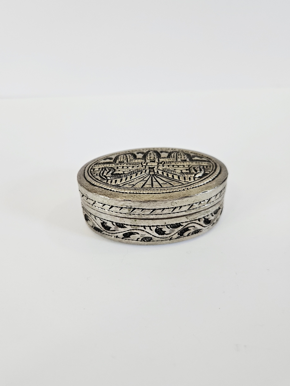 Vintage Cambodian Angkor Wat Repousse Silver Thom Oval Trinket Kajal Box Signed